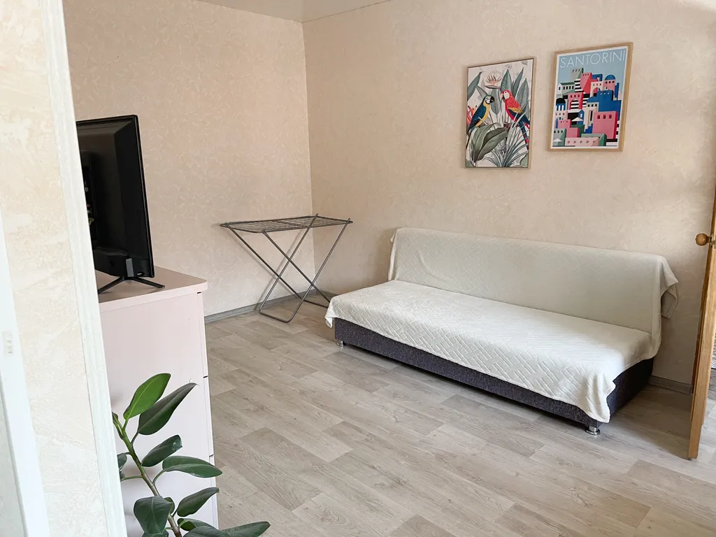 Просторная теплая двухкомнатная квартира