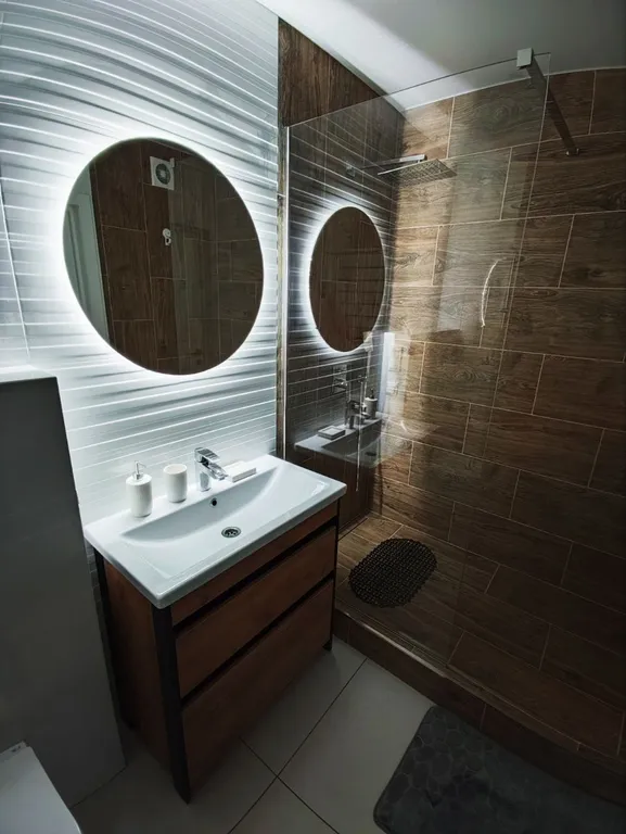 Современная, комфортная квартира-студия в светлых тонах