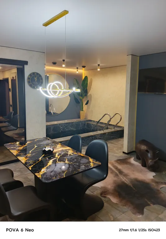 Новые двухэтажные апартаменты с бассейном и сауной