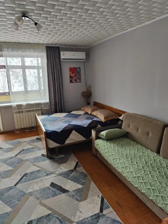 Уютная 2-комнатная квартира в спальном районе, рядом с трассой М4 — аренда посуточно в Аксай