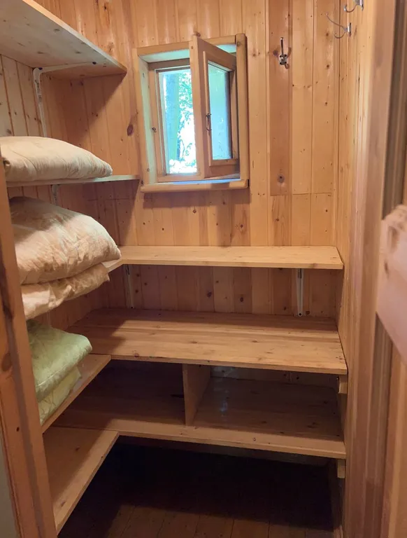 Вилла парящая над лесом