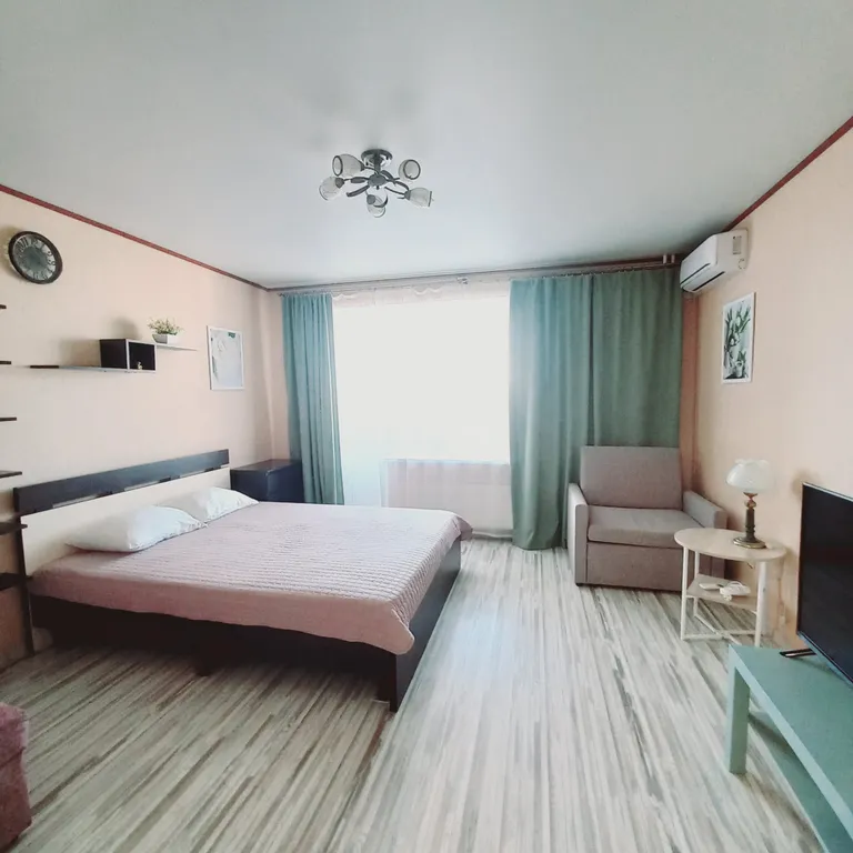 Квартира в центре, рядом с АЗ Урал — аренда посуточно в Миасс