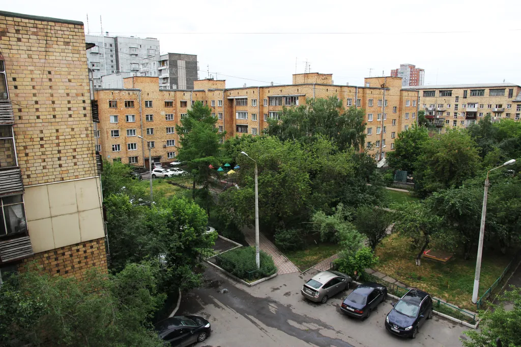 Студия возле Театра оперы и балета