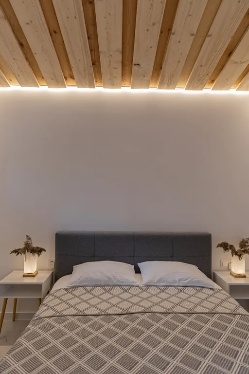 Стильный дом на берегу Ладожского озера с панорамным видом