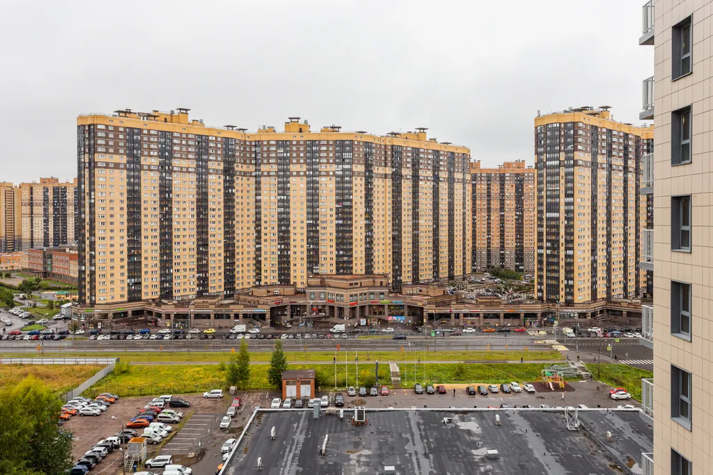 Студия у метро Парнас