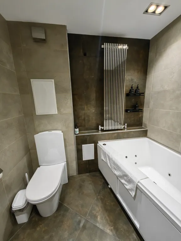 Дизайнерская квартира на правом