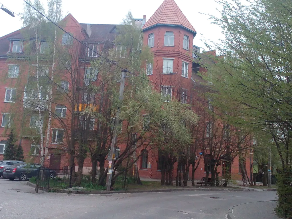 Теремок с башней