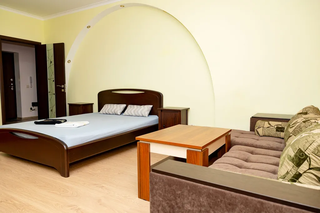 Апартаменты Домино возле КТЦ Югра-Классик