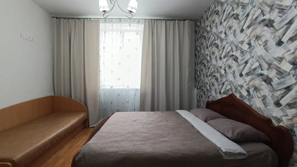 Уютная 2-х комнатная квартира с высокими потолками в центре города