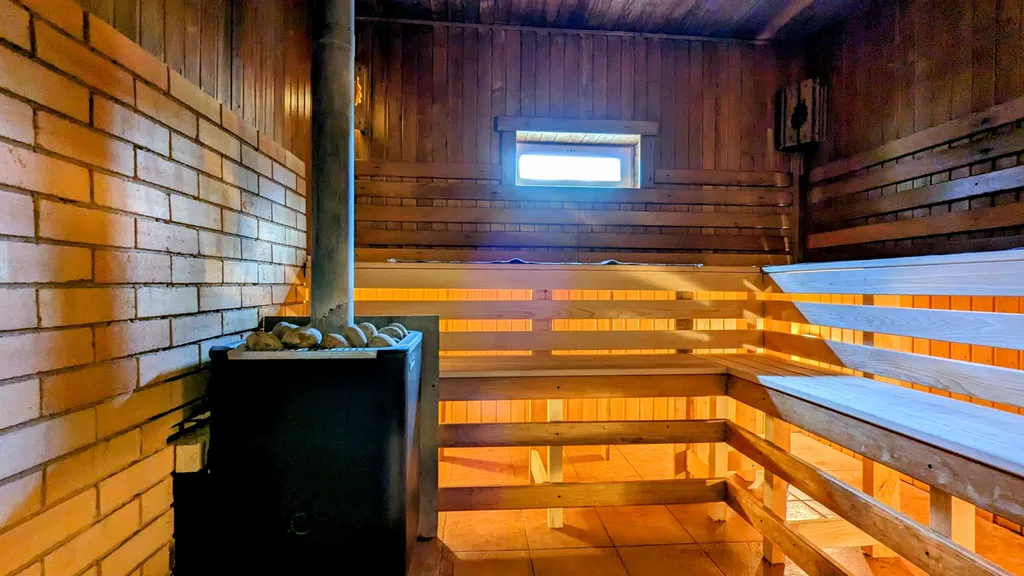 Дом с бассейном, сауной, до 50 человек