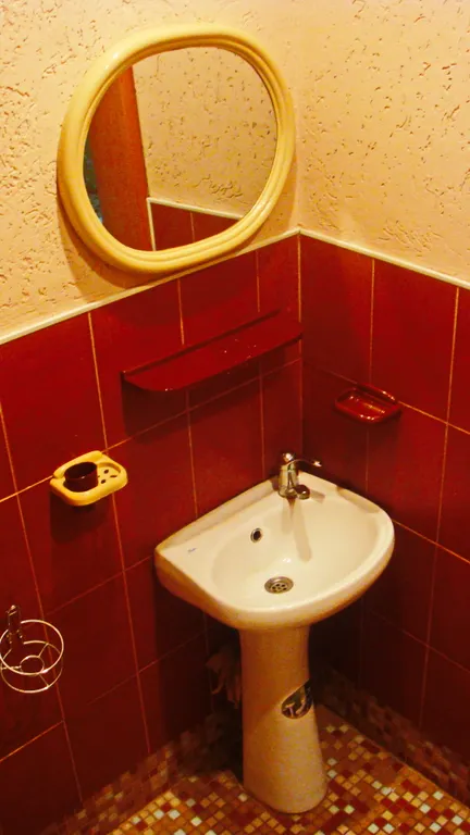 Коттедж 3-х комнатный дом в центре — Феодосия