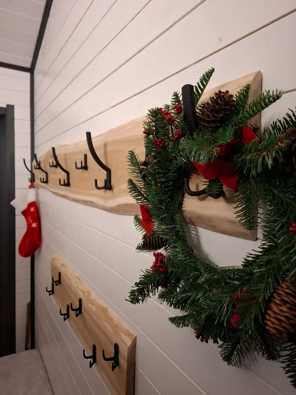 Дом в лесу с большой террасой