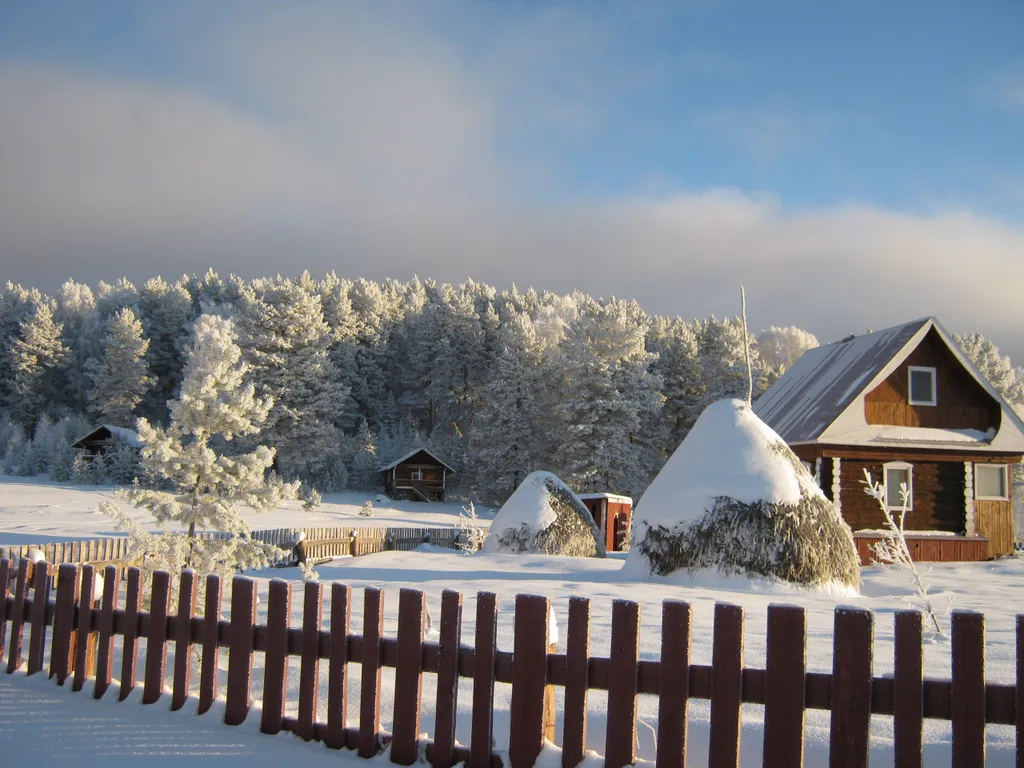 Коттедж Деревенский домик с печкой и летней кухней — аренда посуточно в Белорецк