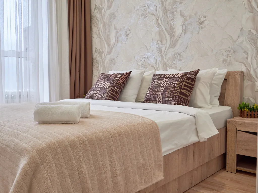 Видовая квартира + в курортной зоне + у парка + солнечная атмосфера — аренда посуточно в Кисловодск