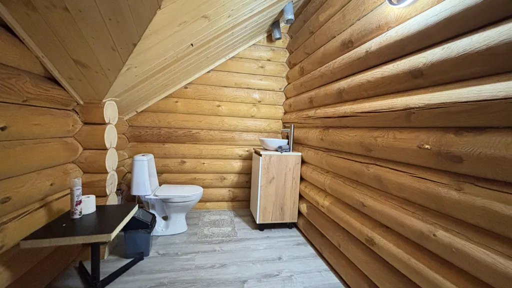 Абсолютно новый чистый коттедж с чаном для большой компании