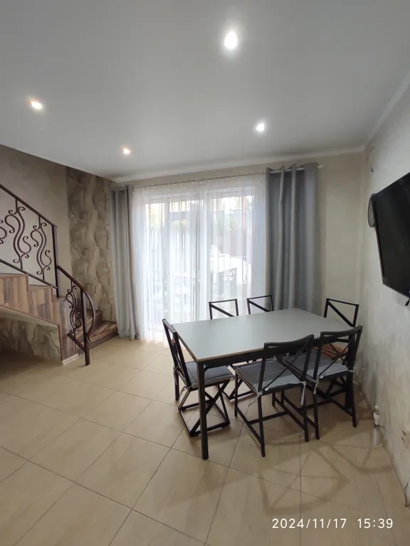 Коттедж 2-комнатный Дом — аренда посуточно в Зелёная Поляна