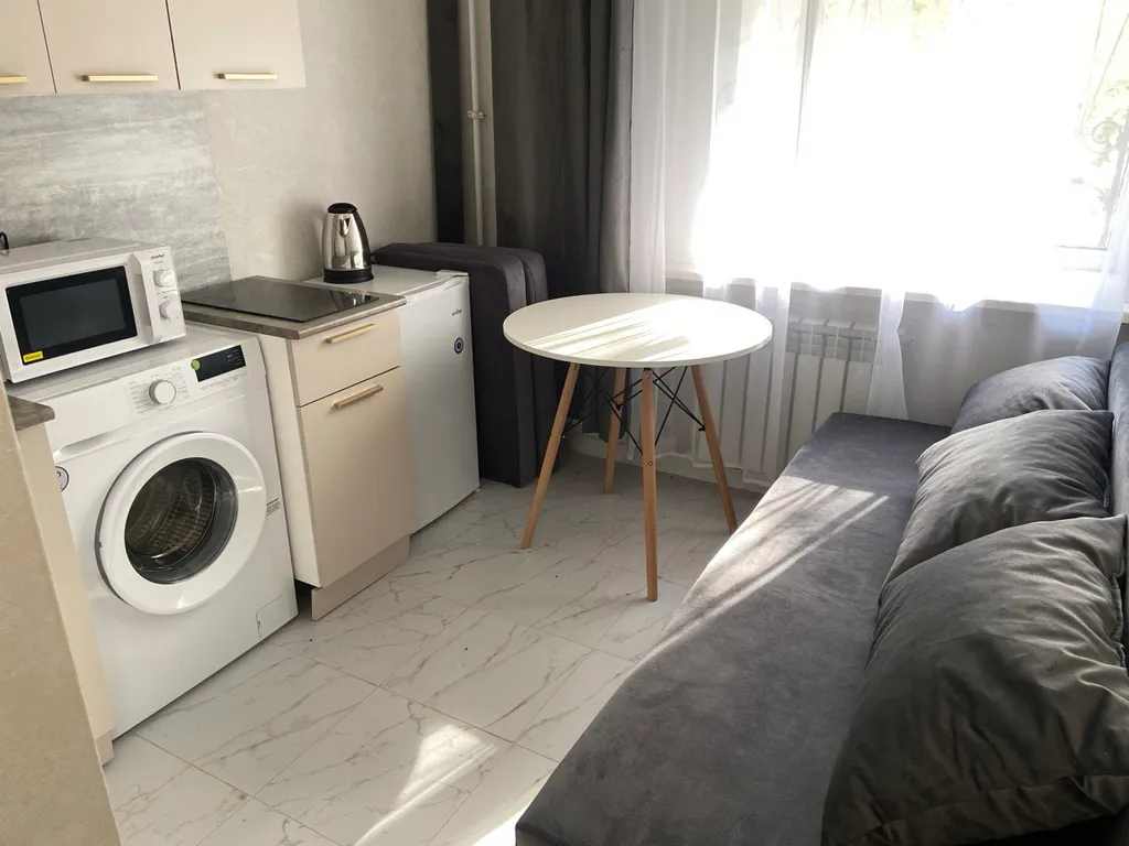 Новая квартира около метро Бурнаковская