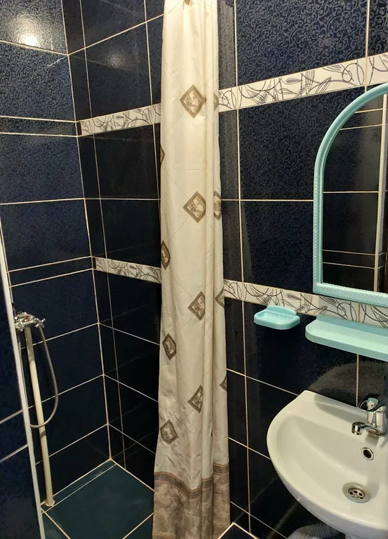 Уютный дом с видом на сад