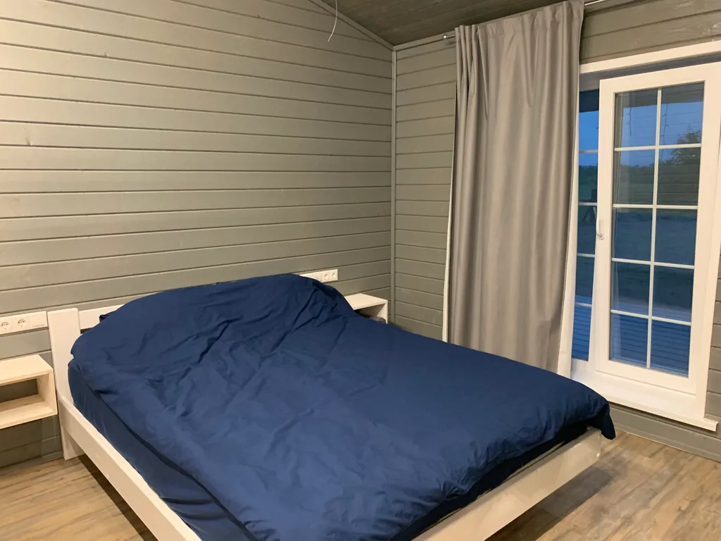 Новый дом на полуострове Онежского озера