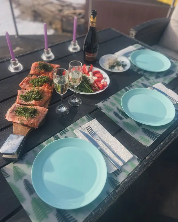 Коттедж Уютный дом на берегу реки — Новая Ладога