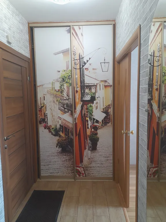 Однокомнатная квартира в пяти минутах от набережной ангары