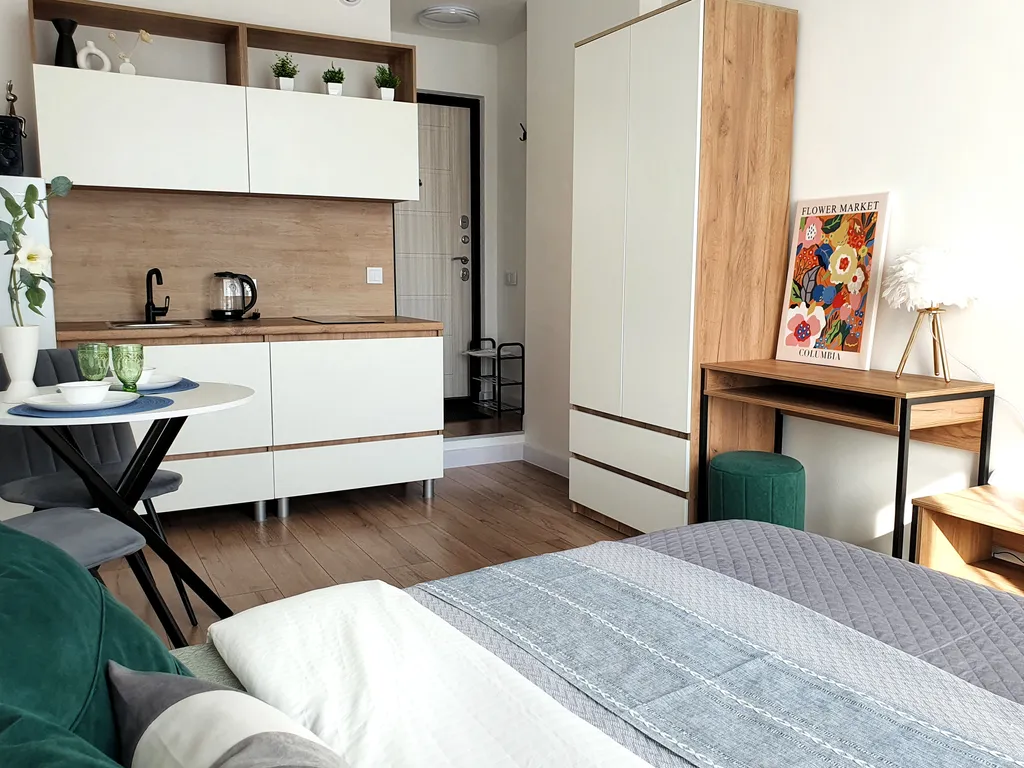 LanaRoom Новая студия с широкой кроватью