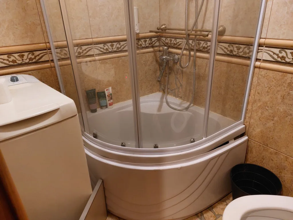 Уютный коттедж с камином и банькой