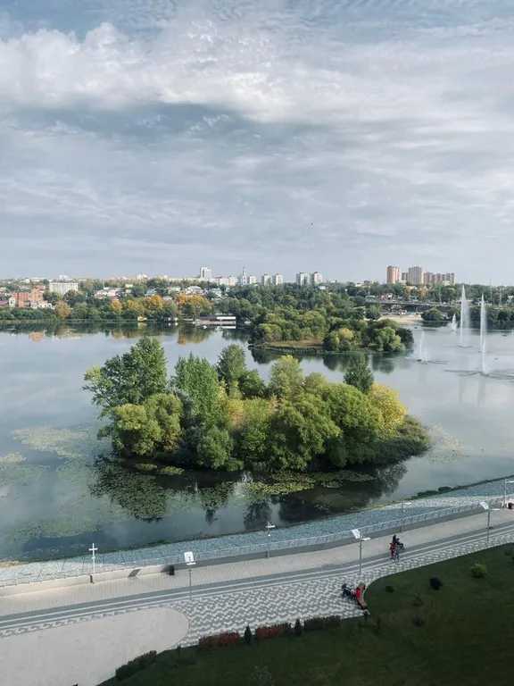 Уютная бирюзовая студия в Аквамарине