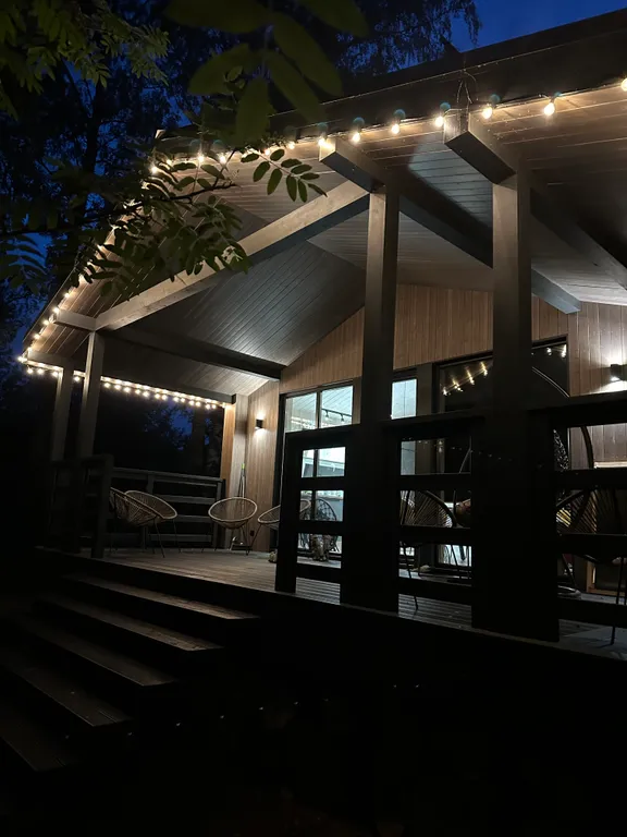 Стильный дом с панорамными окнами