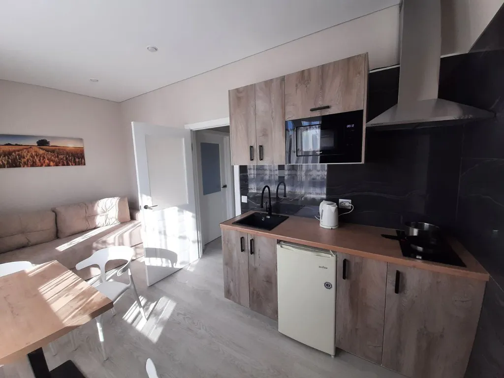 Квартира с участком, барбекю зона, закрытая территория, парковка