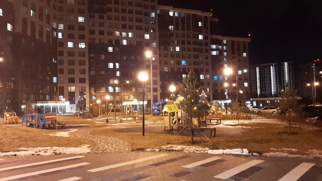 Евро 2-комнатная квартира, новостройка Метропарк в центре