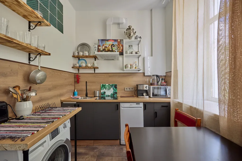 12-местный апартамент в ретро стиле с кинотеатром и Sony PS4