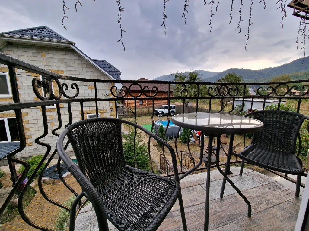 Номер с двуспальной кроватью и балконом