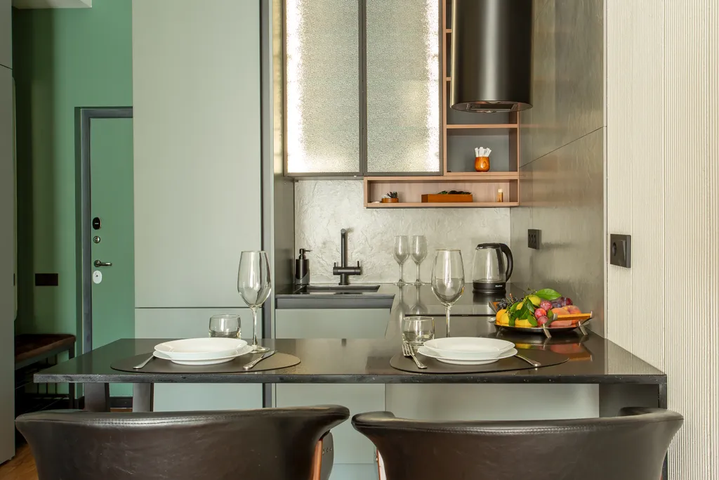 Апартамент на берегу реки с собственной террасой и выходом в парк