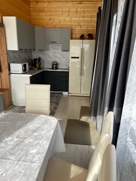 Дом между двух рек