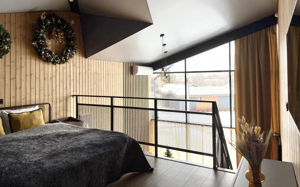 Номер на берегу реки