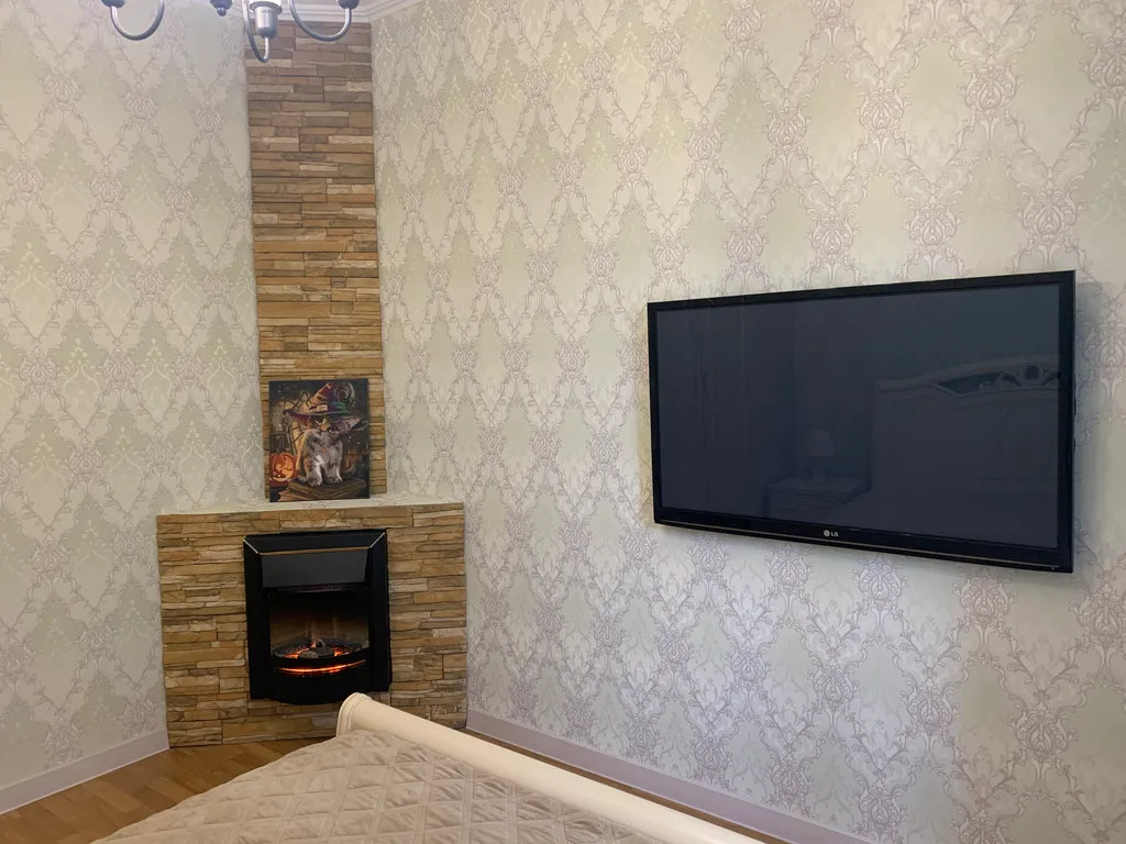 Трехкомнатная квартира посуточно в Тюмени