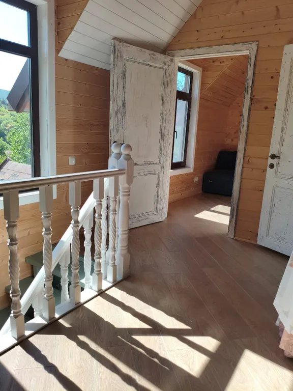 Двухэтажный дом Азазель в лесу