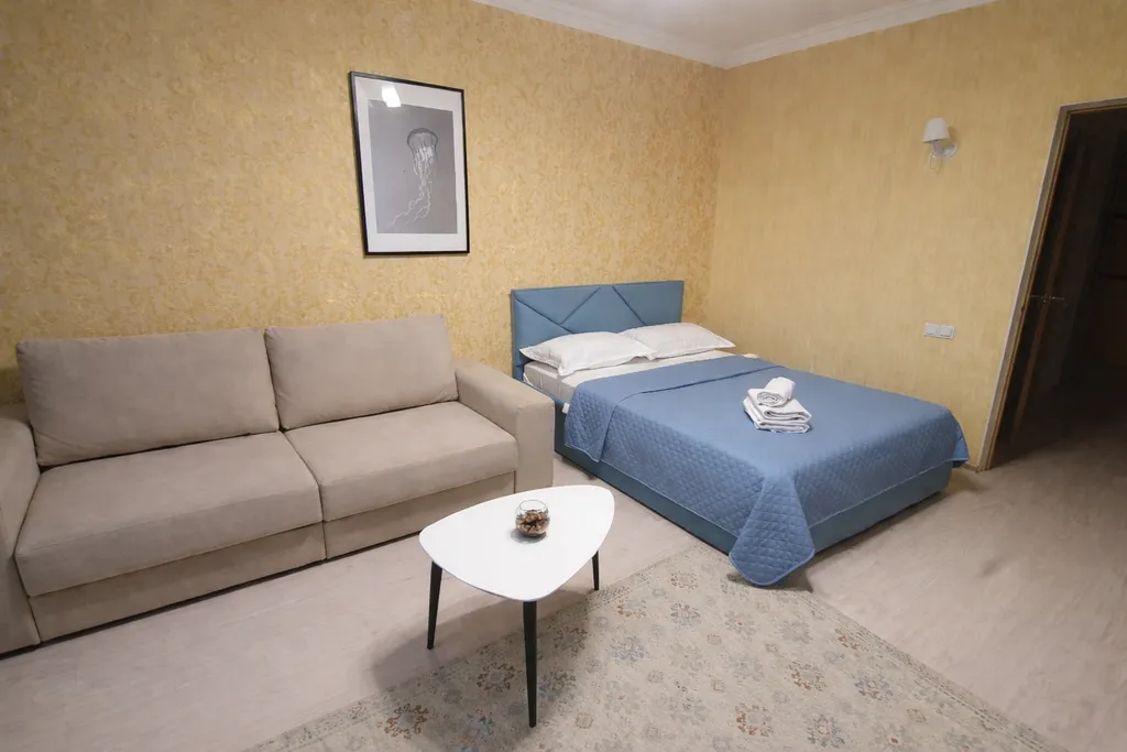 2-комнатная квартира на 23 этаже в ЖК Лазурный квартал