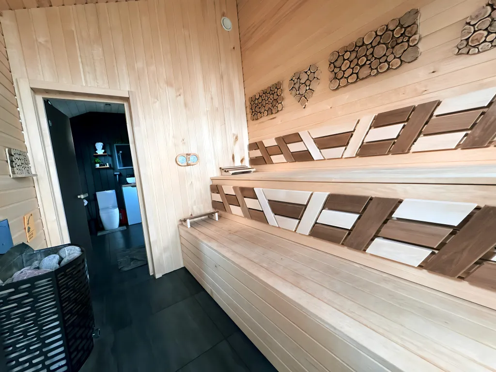 Шикарный дом с сауной и чаном ChillPoint