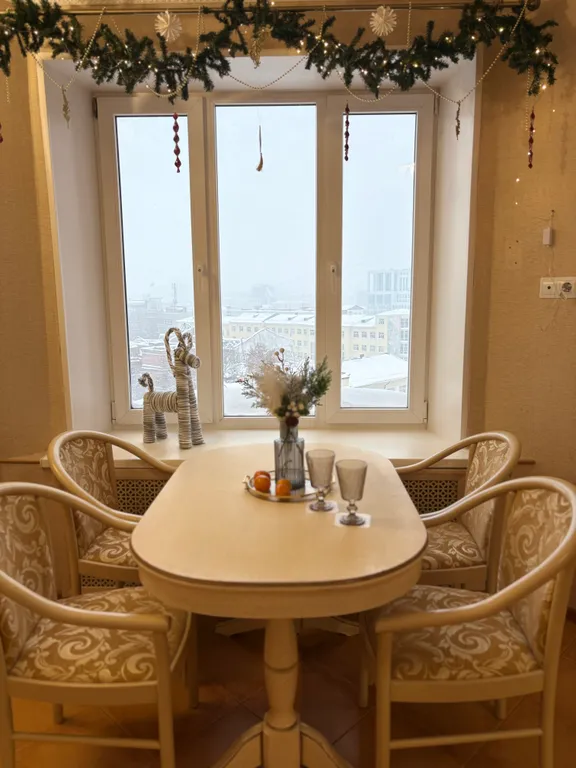 Просторная квартира для большой семьи у Гостинного двора