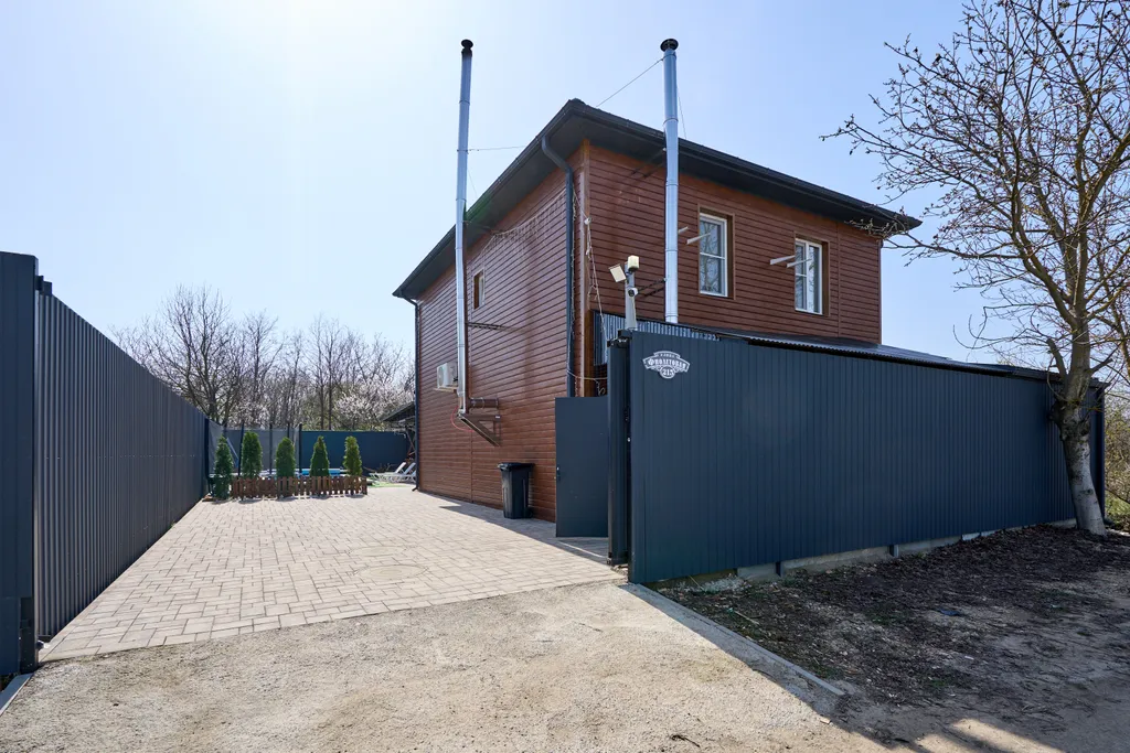 Загородный дом Добрый