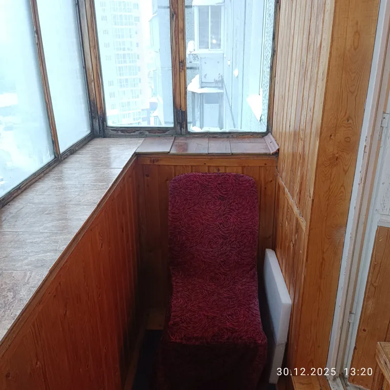 Уютная 2-комнатная, в спальном районе города, всё в шаговой доступности