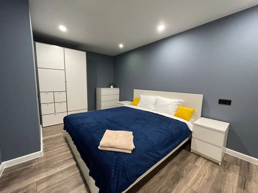 Просторная евродвушка с дизайнерским ремонтом