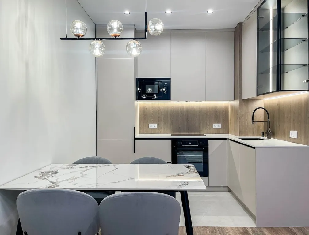 Vip в центре, новый дом, парковка, шлагбаум, окна двор, престижный р-н