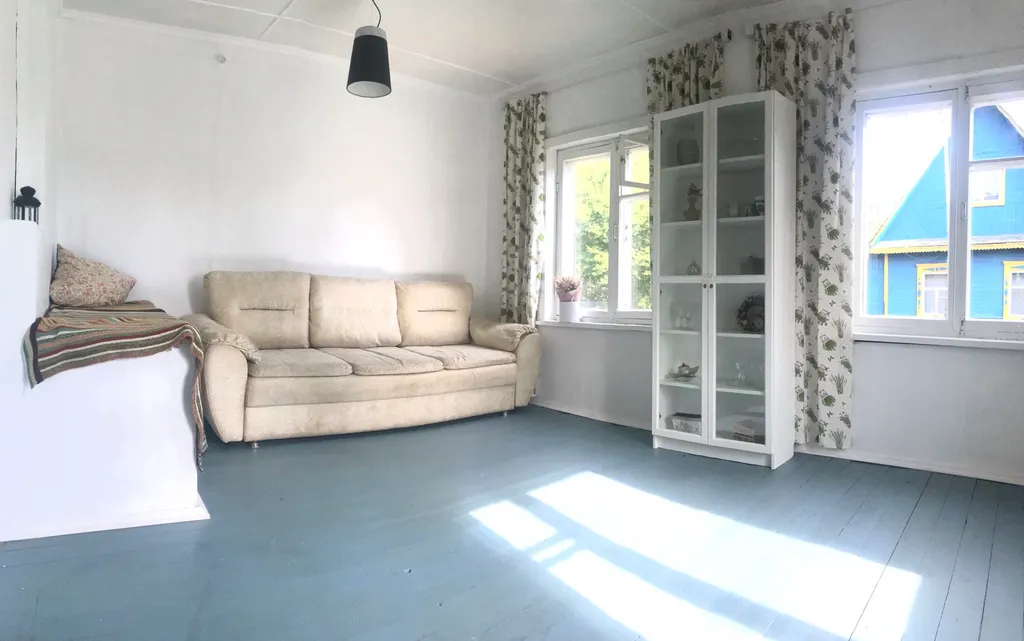 Уютный дачный домик в красивом уголке природы