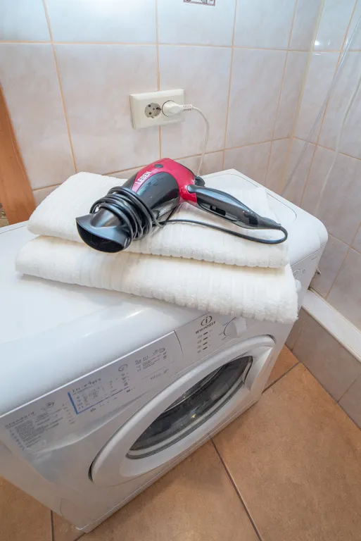 Кленовые лепестки