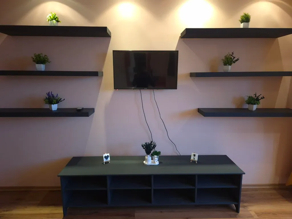 Уютная двушка рядом с центром и со станцией