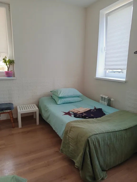 Комната в квартире с видом на море, кондиционер, дом новый