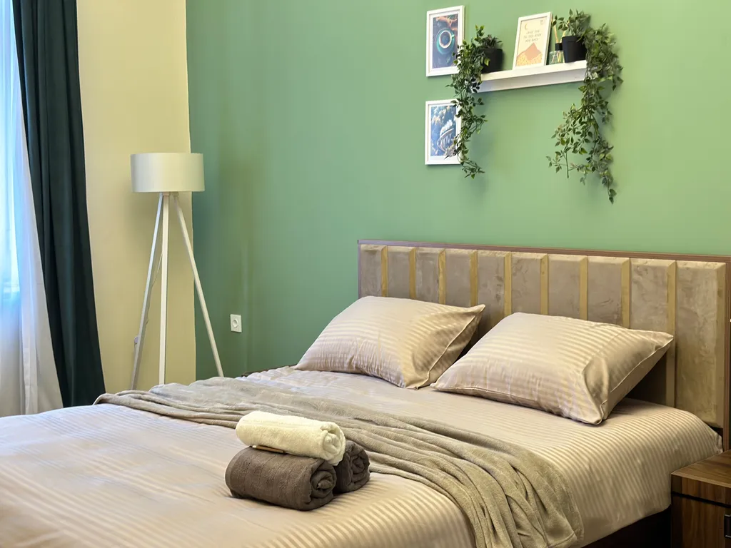 Esmerald suite Apartment